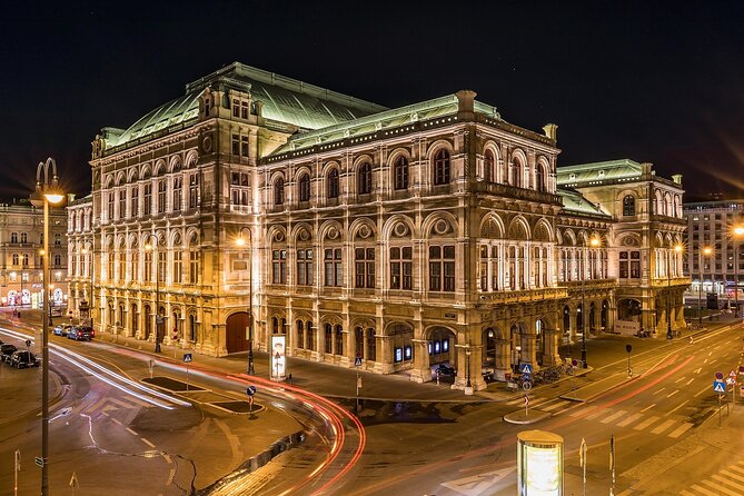 3 hour private tour in Vienna with private car - Vienna in three hours, why the car matters