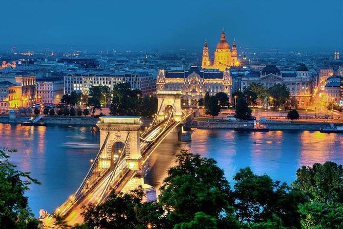 8 days European Highlights PRIVATE TOUR from Budapest including Budapest Vienna Prague and Bratislava - Day 1 Budapest arrival: the name-sign meet and a smoothie drive