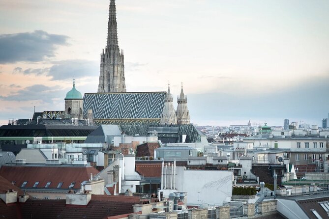 A box for a romantic walk in the city center of Vienna - Price and value: is $46.91 worth it for a couple?