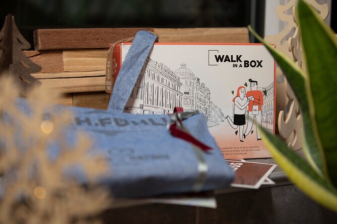A box for a romantic walk in the city center of Vienna - Burggarten to Johann Strauss Monument: parks where you can linger and talk