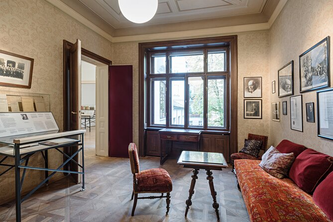 Admission to the Sigmund Freud Museum - Freud’s rooms and consulting space: what you should look for