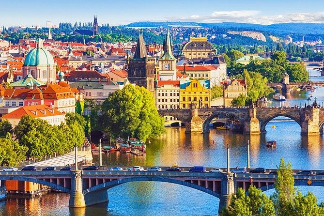Airport Transfer: Vienna to Vienna Airport VIE by Business Car - How pickup works at your Vienna hotel reception