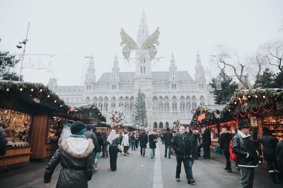 An Introduction to Vienna Walking Tour - How Berlin’s Post-1989 Shift Gets Explained on Foot