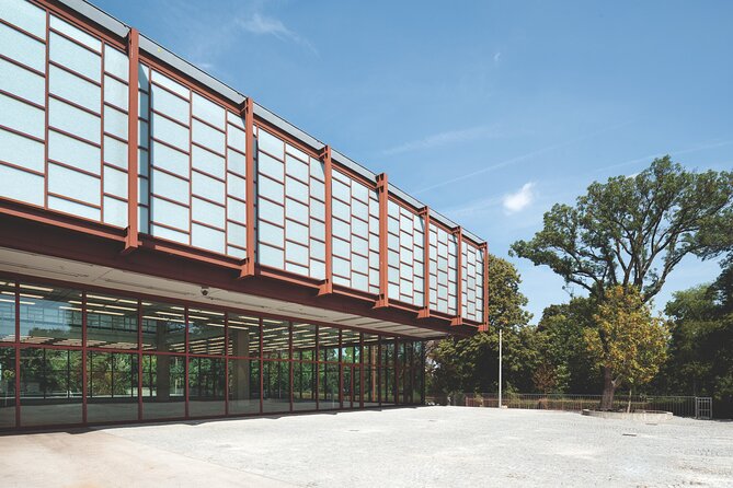 Belvedere21 Contemporary Art & Sculpture Garden Entry Ticket - Belvedere 21’s Modernist setting, and why the building changes how you see art