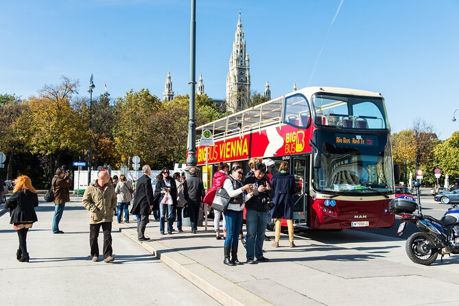 Best of Vienna Pass: Schönbrunn, Belvedere, Big Bus & Cruise - Belvedere Palace: entry with exhibitions, and an audio check
