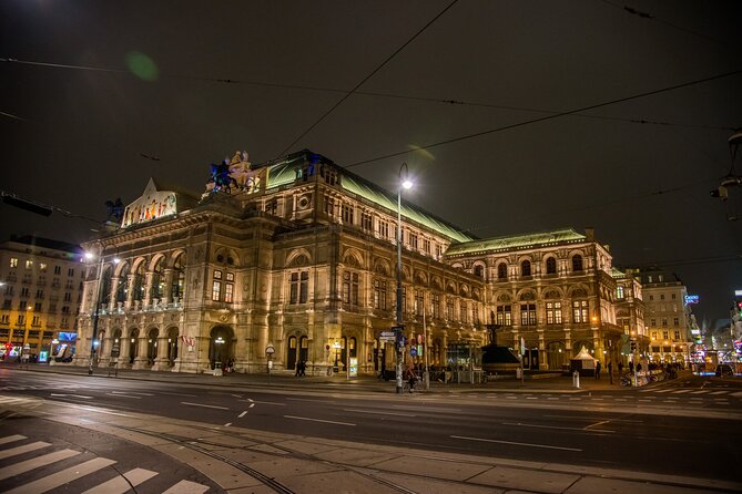 Big Bus Panoramic Live-Guided Evening Tour - Logistics that can make or break the experience