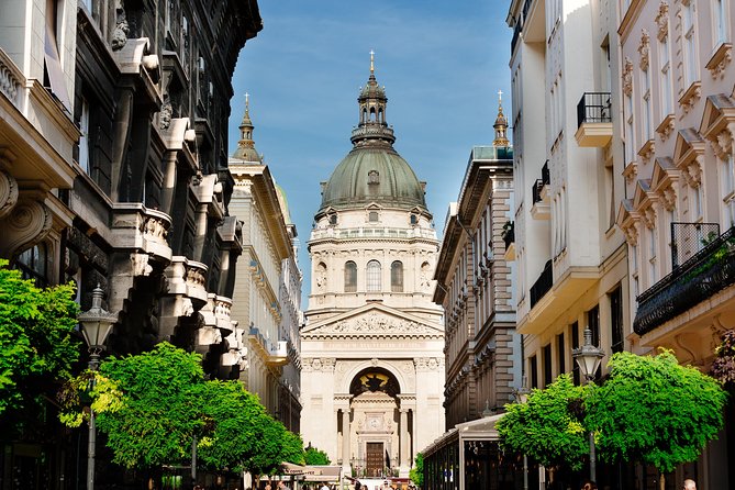 Budapest Day Trip from Vienna - Castle District and Gellért Hill: two different kinds of Budapest views