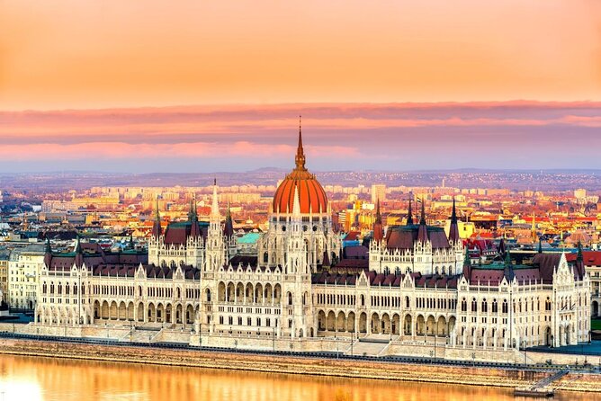 Budapest Day Trip from Vienna - The coach ride to Budapest: comfortable, guided, and scripted