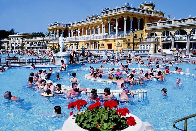 Budapest private day trip from Vienna - Stop 1 in Budapest: the 2 hour walking tour in the city center