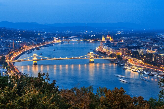 Budapest Unveiled Exclusive Day Tour - Pest’s Jewish Quarter and the Danube-side monuments