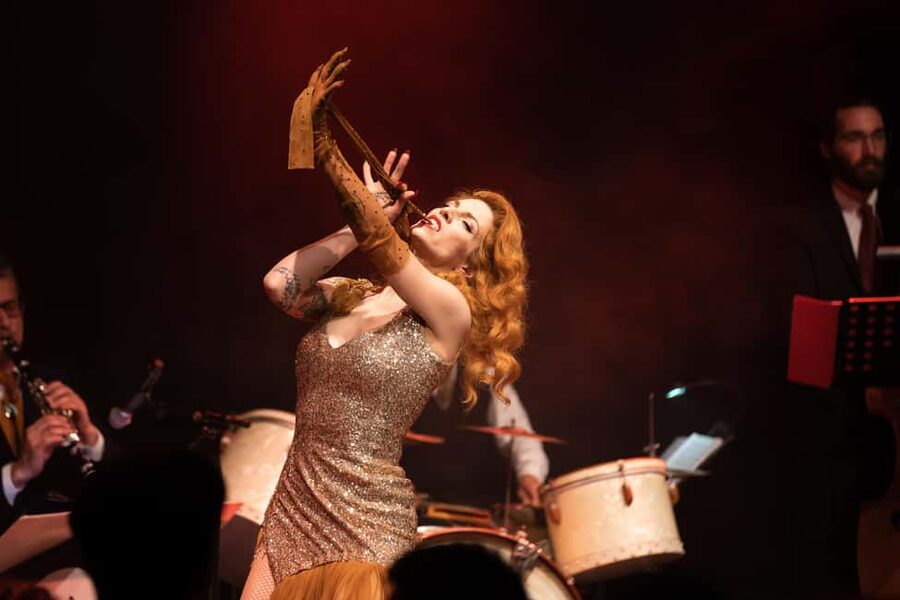 Burlesque Dinner Club in Vienna - Live jazz during dinner, then DJ energy after 9:30 pm
