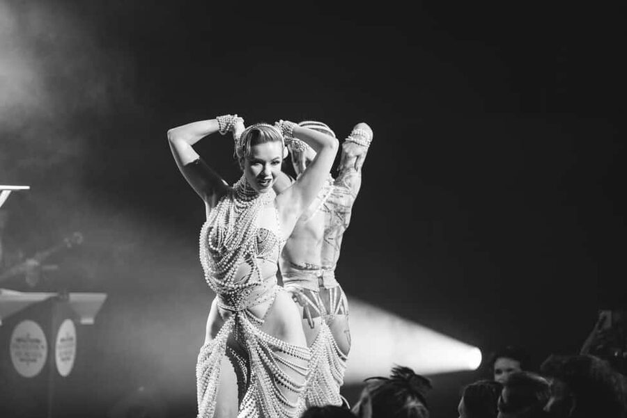 Burlesque Dinner Club in Vienna - Who this suits best in Vienna, and who should think twice