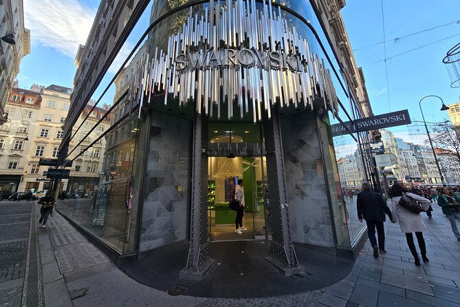 Christmas Markets & Shopping in Vienna - Graben and Kohlmarkt, Vienna’s Classic Shopping Center