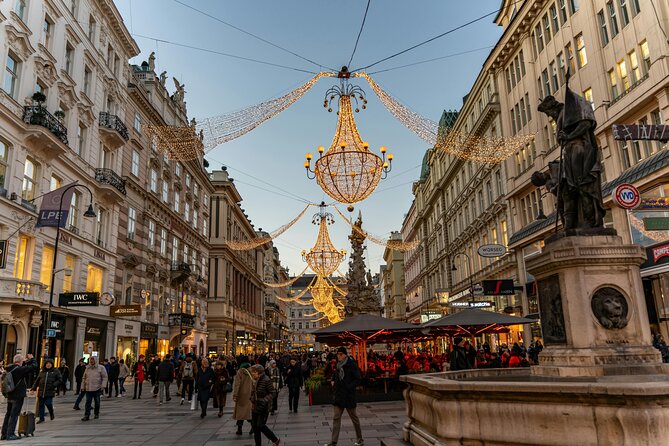 Christmas Walk Vienna : 5 Markets & Old Town in 3h (EN/DE) - Meeting at Mariahilf, Then Walking to St. Stephen’s Square