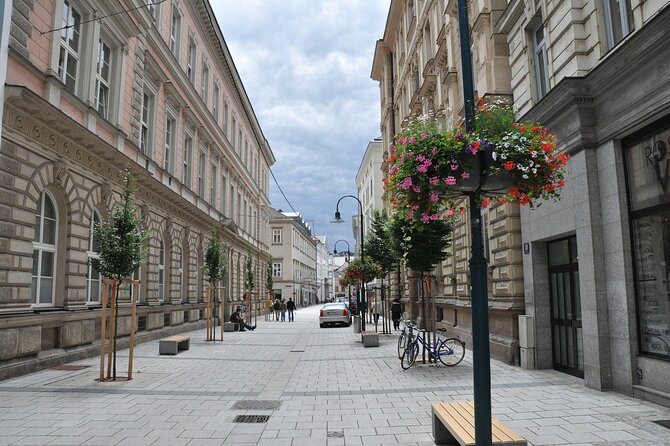 CITY QUEST LINZ: uncover the secrets of this city! - Price and Value: Why $34.30 Per Group Can Be a Bargain
