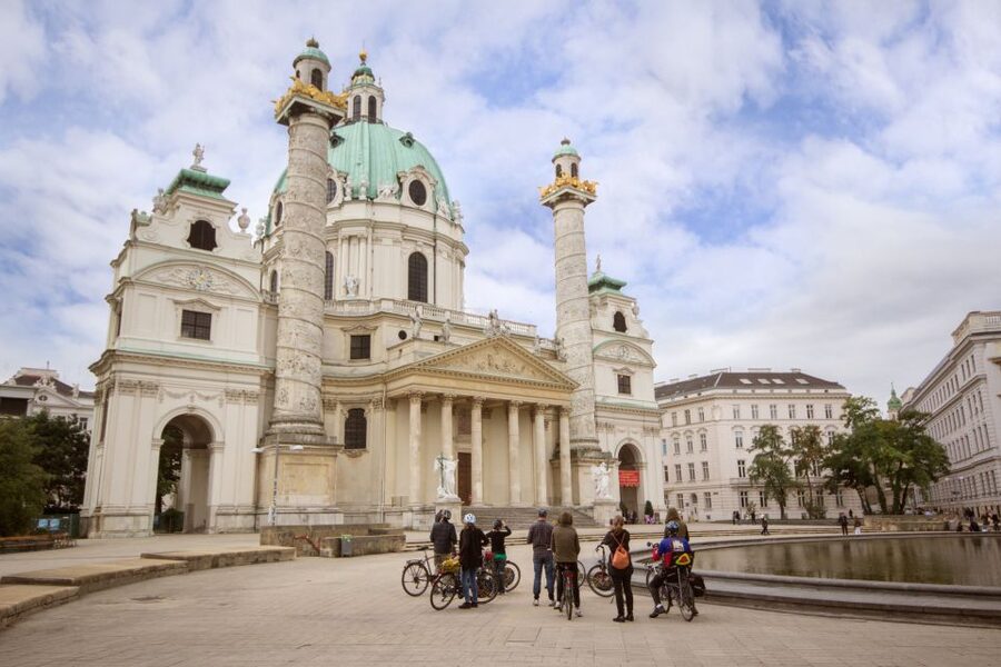 Classic Vienna: 3-Hour Guided Bike Tour - Hofburg and Heldenplatz: where Vienna flexes its imperial look