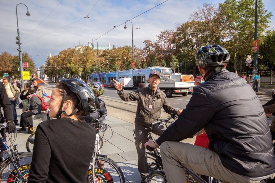 Classic Vienna: 3-Hour Guided Bike Tour - Stephansplatz and St. Stephen’s Cathedral: the stop you don’t want to miss