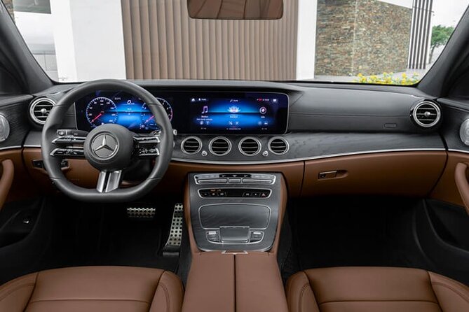 Departure Private Transfer Vienna to Vienna Airport VIE by Sedan - Price and Value: When This Makes Sense