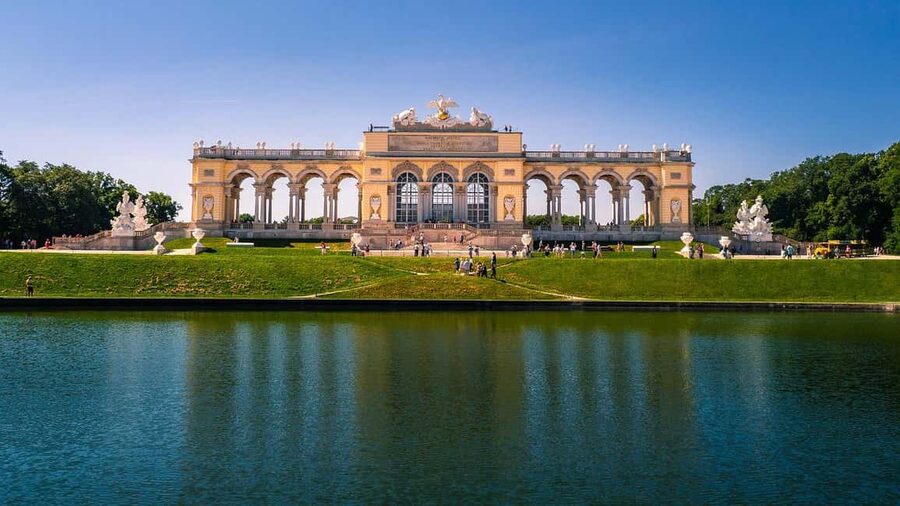 Discover Vienna’s Landmarks in 2 Hours - How the 2-hour Vienna car tour actually flows