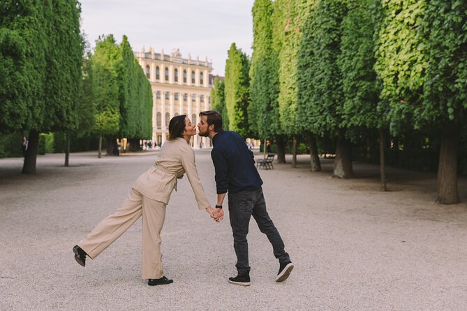 Experience Vienna with a local professional photographer - Small-group dynamics: what max 10 means for your photos