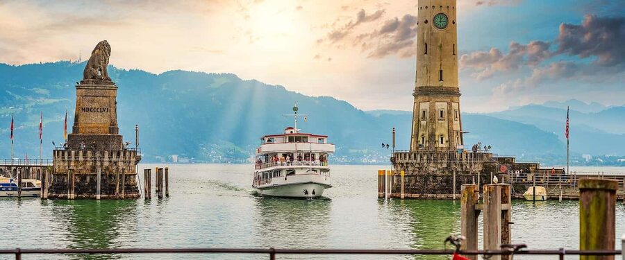 Explore 4 Countries in a Day: Liechtenstein,Austria&Germany - The Zurich start, the van rhythm, and why timing matters
