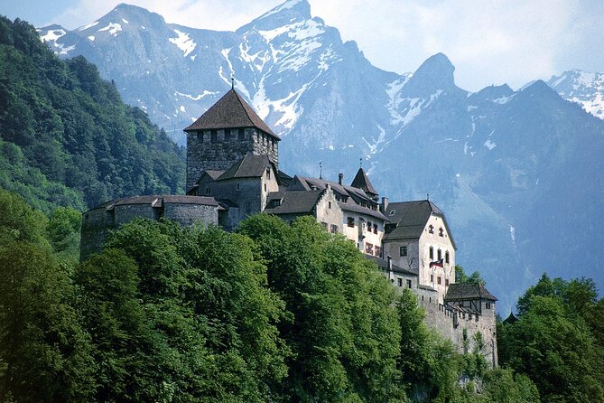 Explore 4 Countries in a Day: Liechtenstein,Austria,Swiss&Germany - Key highlights to clock in fast