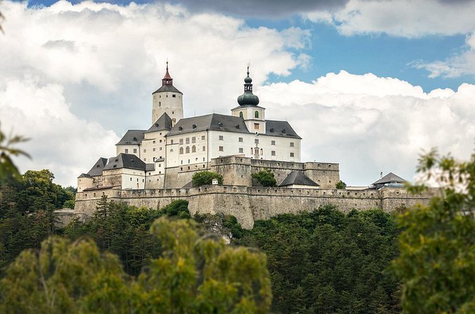 Forchtenstein Castle Guided Tour - The 50-metre well at the end: survival in one look