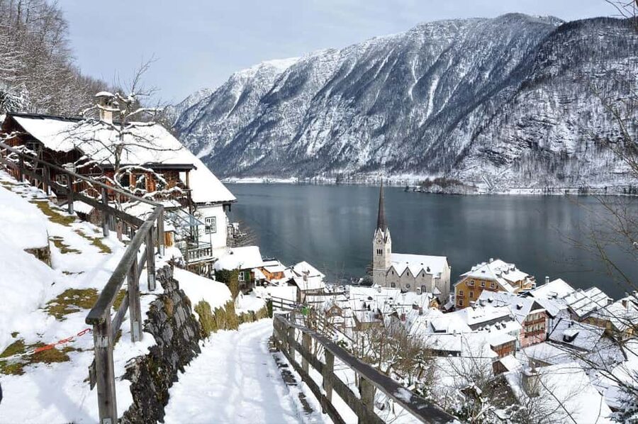 From Bratislava to the Austrian Alps: Hallstatt & Salzburg - Enter Hallstatt: Lake Views, Narrow Streets, and a Real Photo Viewpoint