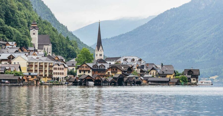 From Salzburg: Half-Day Tour to Hallstatt - From Salzburg to Hallstatt: Meeting Point and How the Ride Works