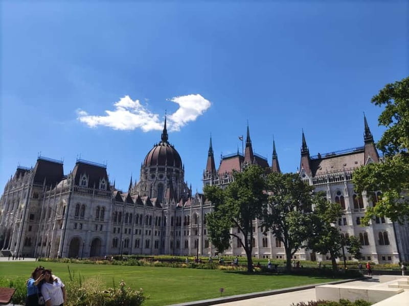 From Vienna: Bratislava and Budapest Day Tour - Royal Palace Grounds and the Hunting Fountain