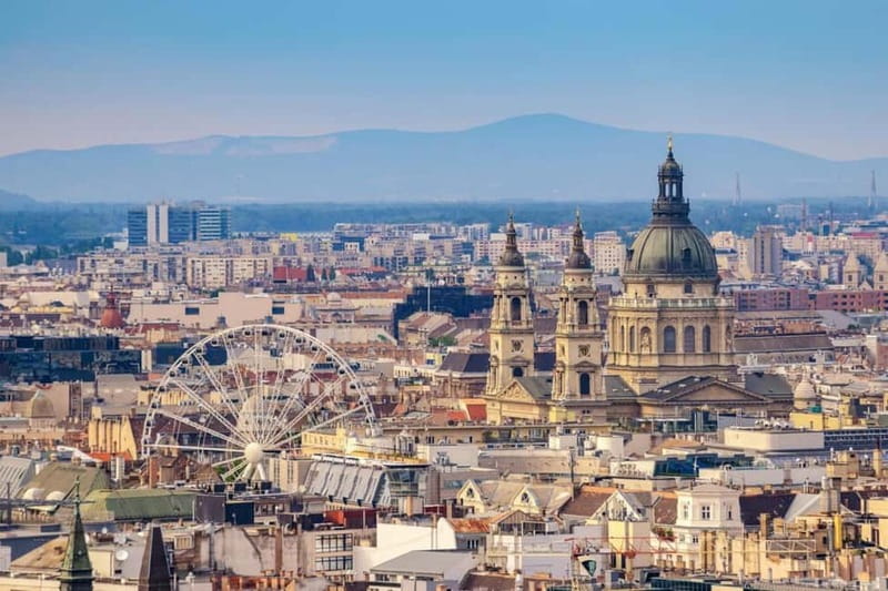 From Vienna: Budapest Small-Group Guided Day Tour - First stop: Citadella photo stop and the instant city view