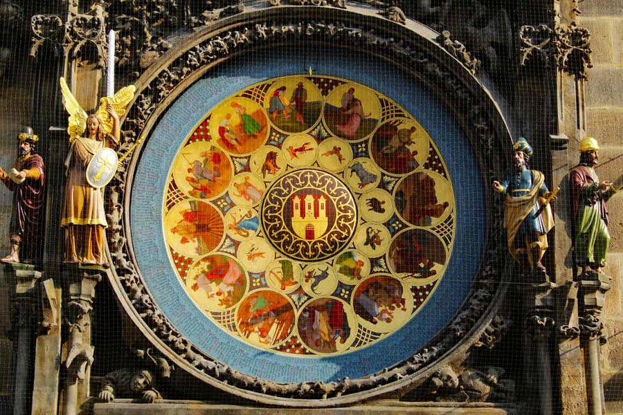 From Vienna: Day Trip to Prague and Brno with Transfer - Brno in one focused swing: St. Peter and Paul Cathedral and Špilberk Castle