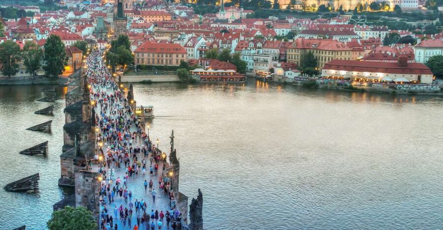 From Vienna: Full-Day Trip to Prague - Jewish Cemetery, Wenceslas Square, and a more reflective Prague side