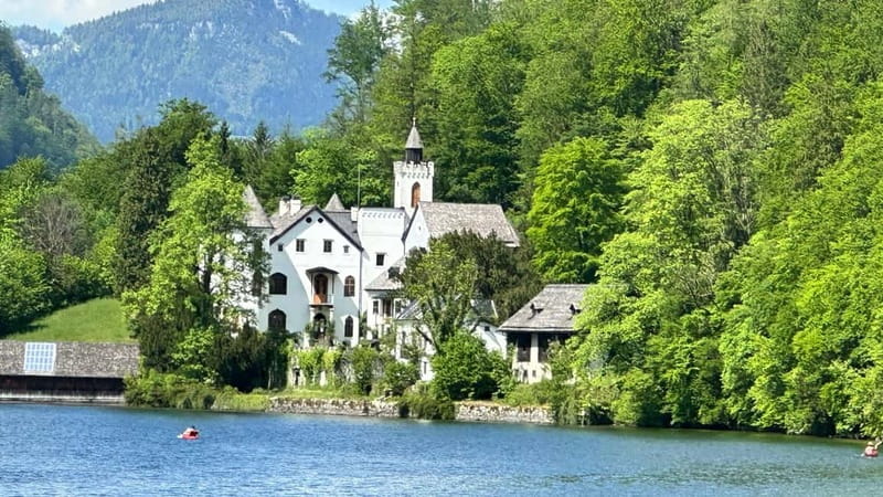 From Vienna: Gmunden, Hallstatt, Salzkammergut Day Tour - Who this tour suits best, and who should rethink it