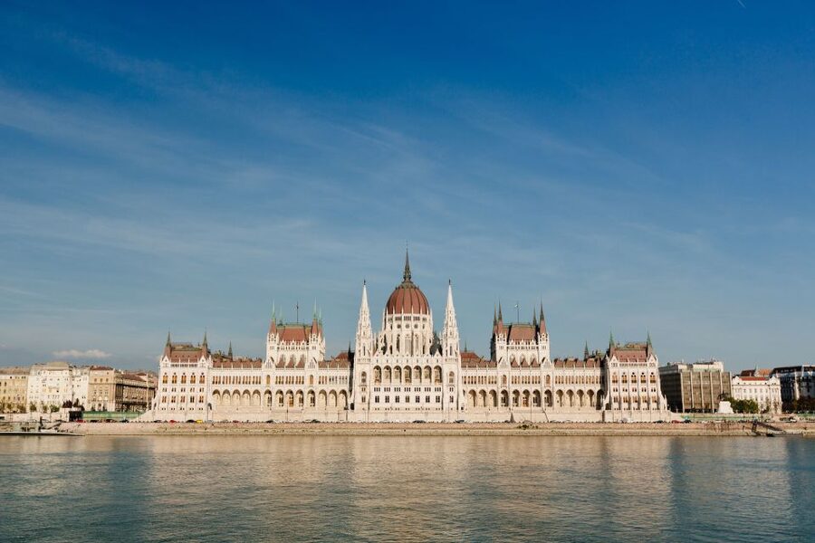 From Vienna: Guided Day Trip to Budapest - The Bus Tour Overview: Danube Views and Landmark Orientation