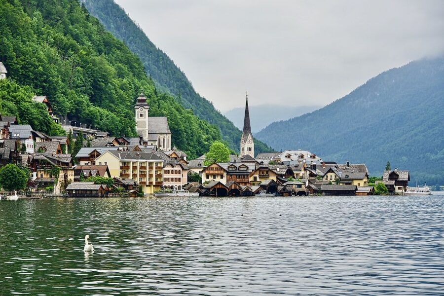 From Vienna: Hallstatt Day Trip with Hotel Pickup - Your Up to 3 Hours in Hallstatt: How to Not Feel Rushed