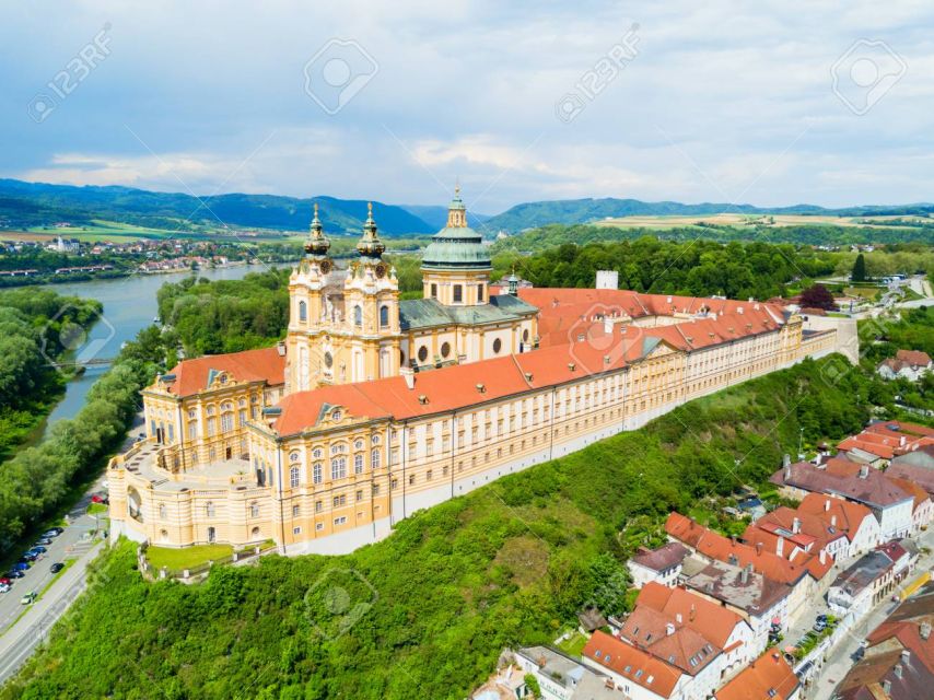 From Vienna: Melk, Salzburg, and Hallstatt Private Tour - Lake Wolfgangsee and St. Gilgen views on the way to Hallstatt