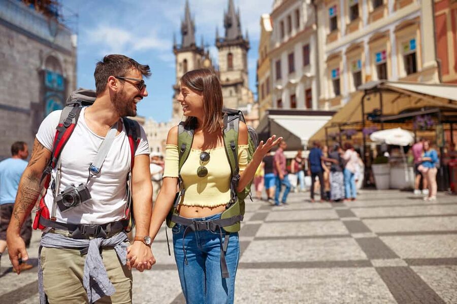 From Vienna: Prague City Guided Tour With Hotel Pickup - Food, Photos, and Shopping: How to Win This Christmas Day