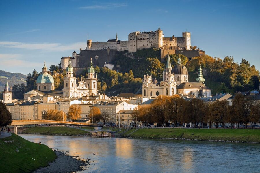 From Vienna: private day trip to Hallstatt and Salzburg - Key takeaways before you go