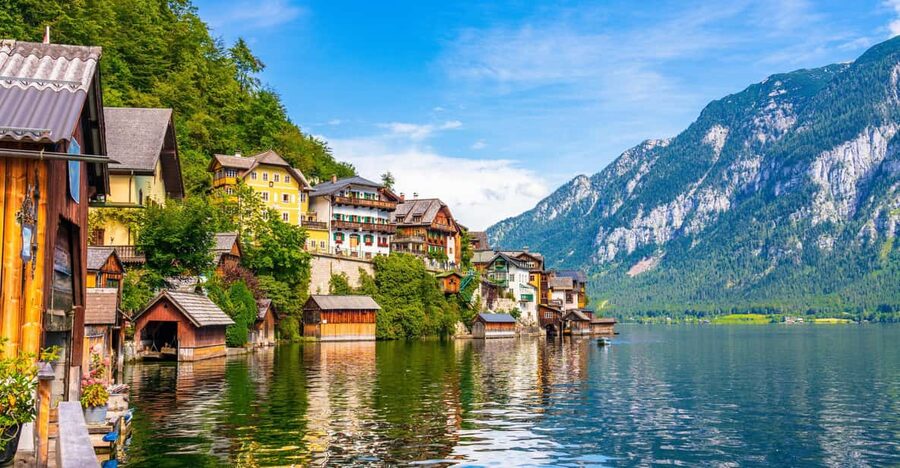 From Vienna: private day trip to Hallstatt and Salzburg - Should you book this Hallstatt and Salzburg private day trip?