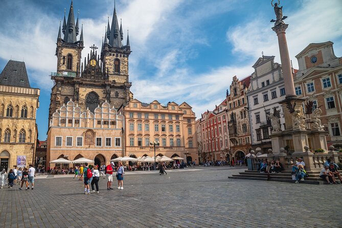 From Vienna to Prague Full Day Trip - Prague Castle in one hour: what you can do, and what you probably cannot