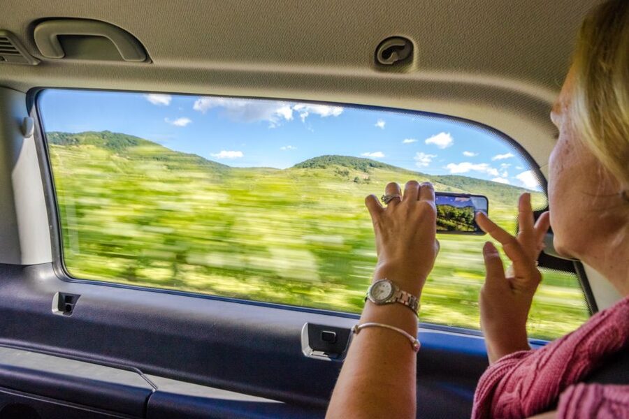 From Vienna: Wachau Valley Day Tour with Wine Tasting - How the wine tastings work: liqueurs, tastings at each stop, and local flavors
