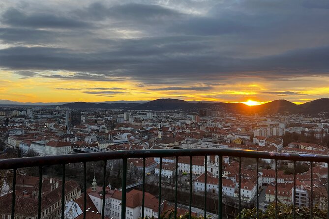 Graz Funicular Ride and Schlossberg Picnic Experience - The picnic part: local food, balanced drinks, and a real plan for sunset