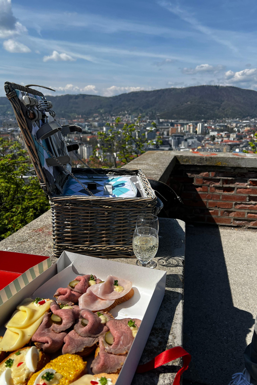 Graz: Funicular Ride & Schlossberg Picnic Experience - Who should book this Schlossberg funicular picnic?