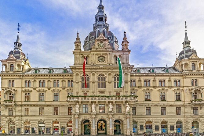 Graz Scavenger Hunt and Sights Self Guided Tour - Getting There, Staying Flexible, and Staying Easy on Your Feet