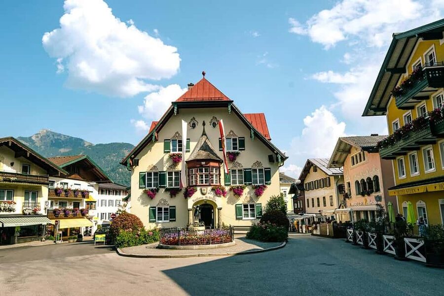 Hallstatt Highlights Day Trip from Salzburg with St. Gilgen - Key things that make this trip worth your attention