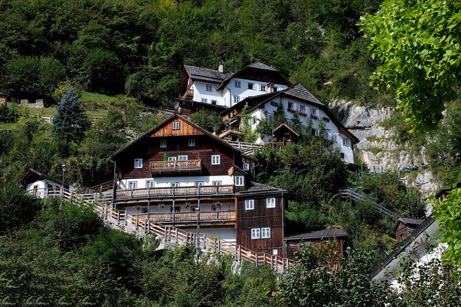 Hallstatt, St. Wolfgang & St. Gilgen Day Trip from Salzburg - Getting from Salzburg, without stress: pickup, car comfort, and audio