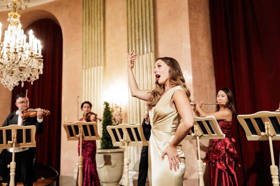 Imperial Gala Concert at Palais Auersperg - Concert & Dinner vs Dinner & Concert: Pick Your Timing Style