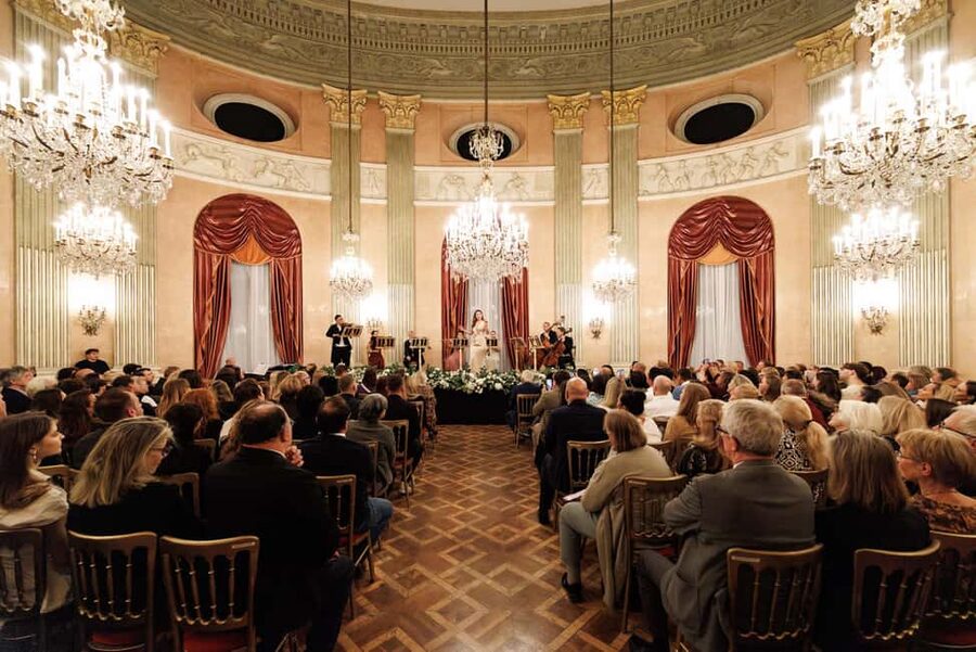Imperial Gala Concert at Palais Auersperg - The 4-Course Dinner: Classic Viennese Plates Before or After the Music