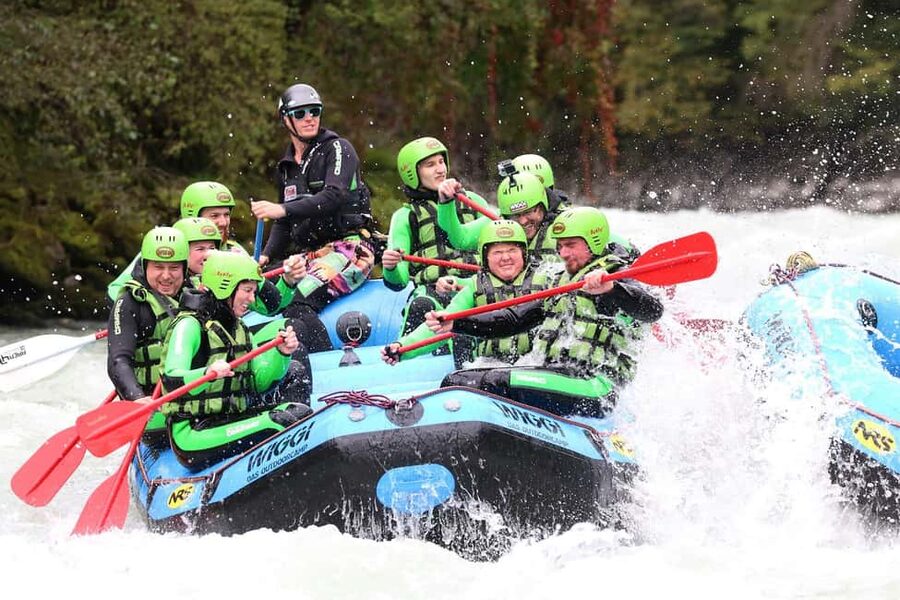 Imst: Rafting the Imster Gorge - Safety briefing and coach transfer: how the trip keeps you comfortable